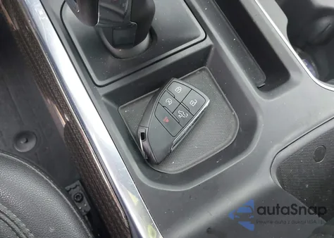 2023 Chevrolet Silverado 1500 4Wd Short Bed Rst from USA, damaged, VIN 2GCUDEED8P1155425